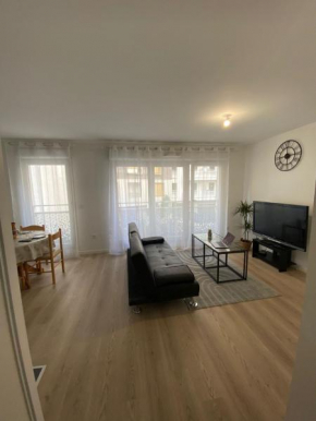 Joli appartement F2 Bobigny Métro proche Paris